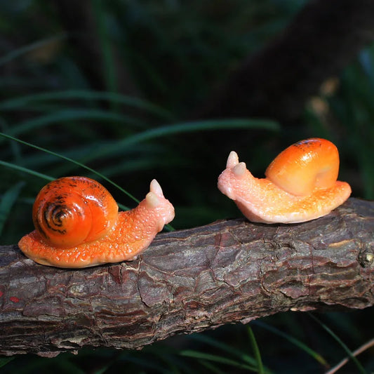 Dupla de Caracoles Mini Vintage 🐌✨ - Decoración Mágica para Jardines y Estantes