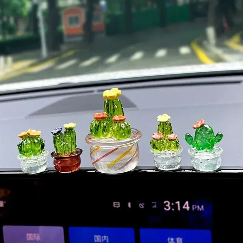 Mini Cactus Retro 🏜️✨ - Decoración de Escritorio Vintage para Hogar o Auto